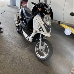Trade 150cc Moped 