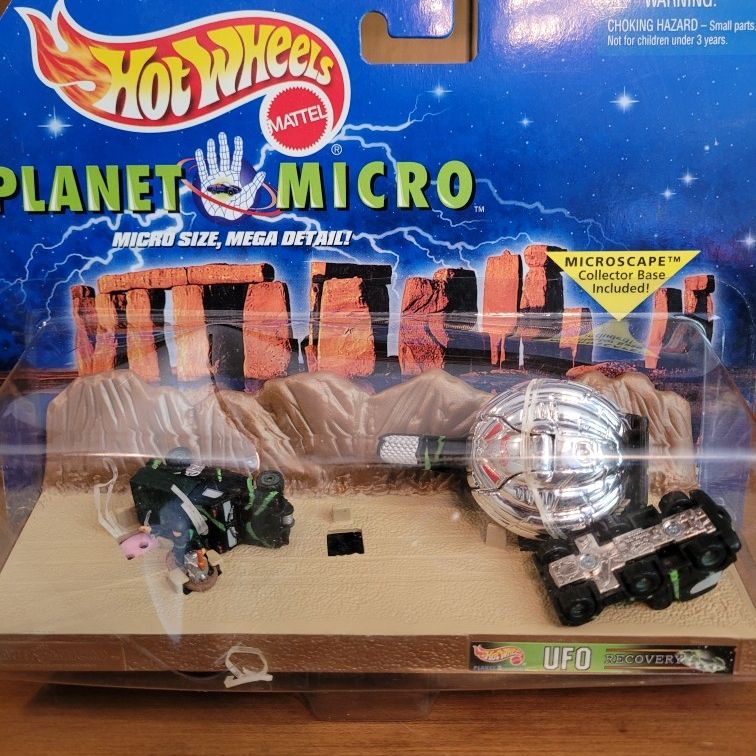VINTAGE 99' Hot Wheels Planet Micro RARE UFO RECOVERY * new/sealed