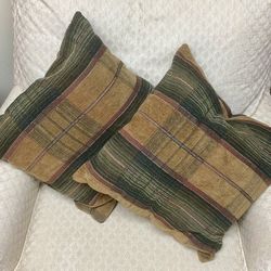 Decorative Pillows (2)