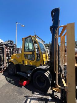 Heavy Duty Hyster Forklift 15500 lbs. Ready to work