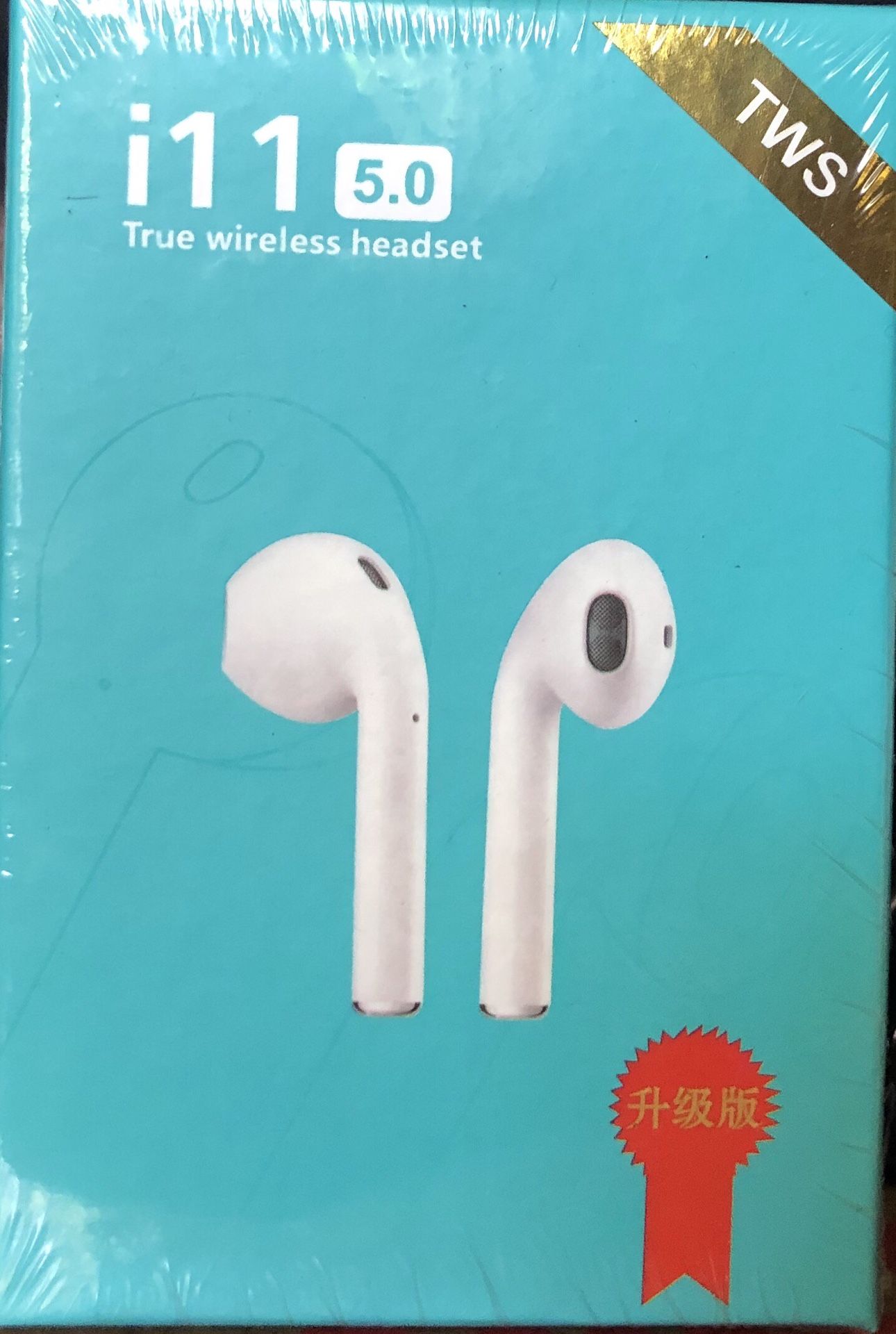 i11 wireless headset with rechargeable case New