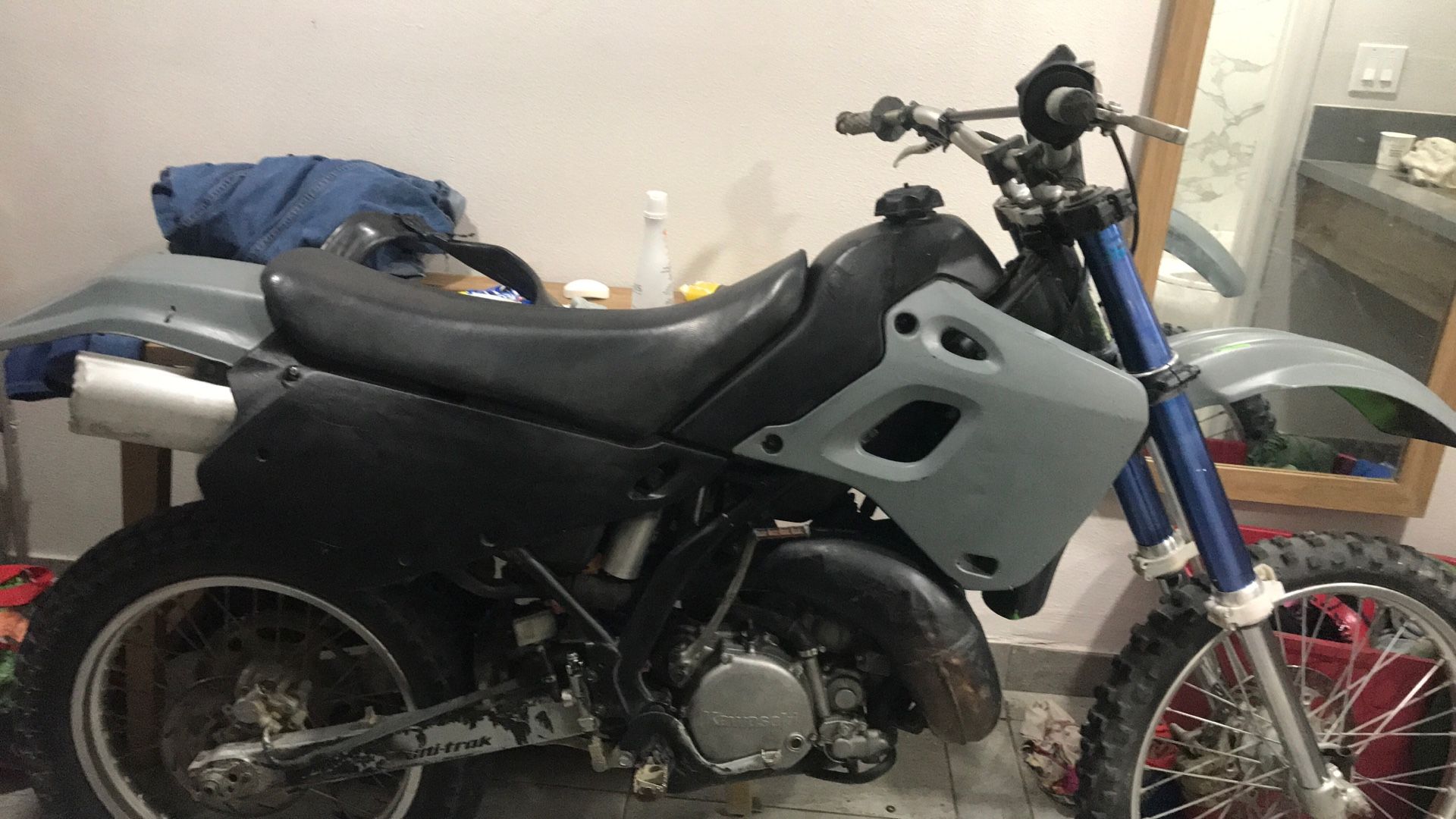 Kawasaki 250 Dirt Bike