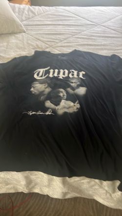 Tupac shirt