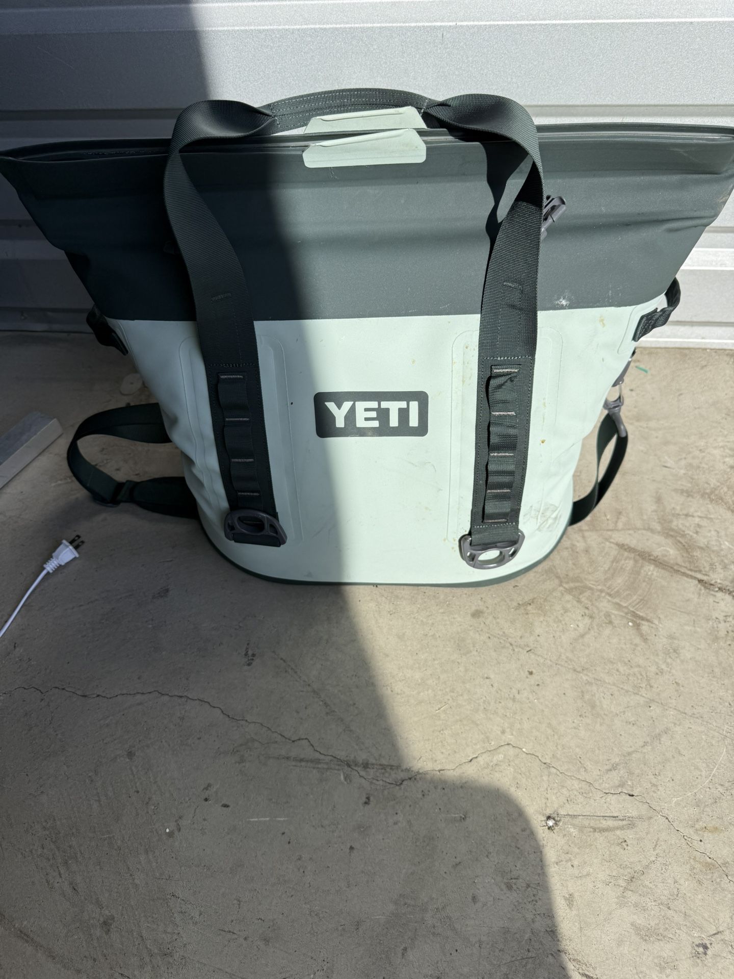 Yeti Hopper M30