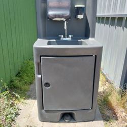 Hand Washing Station- New Year's Blowout Sale