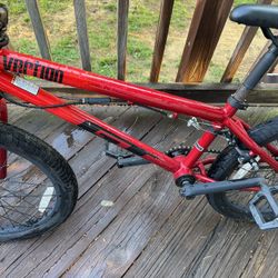 GT BMX BIKE 