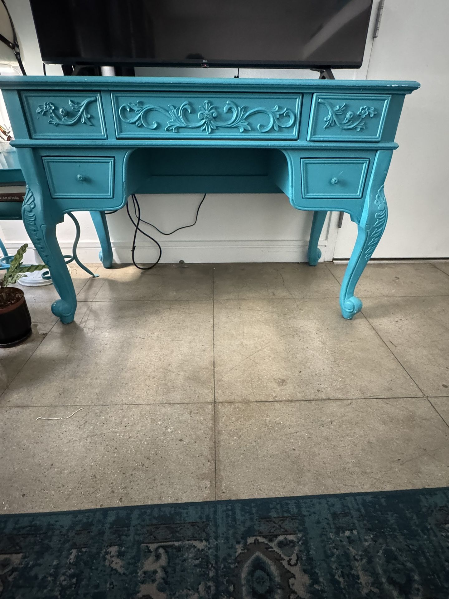 Desk TV Stand