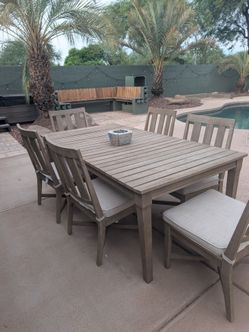 Outdoor table and chairs