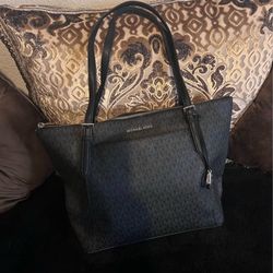 Michael Kors large size bag