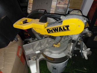 DeWalt Compound Miter Saw