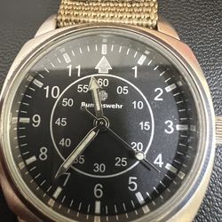 Pilot watch