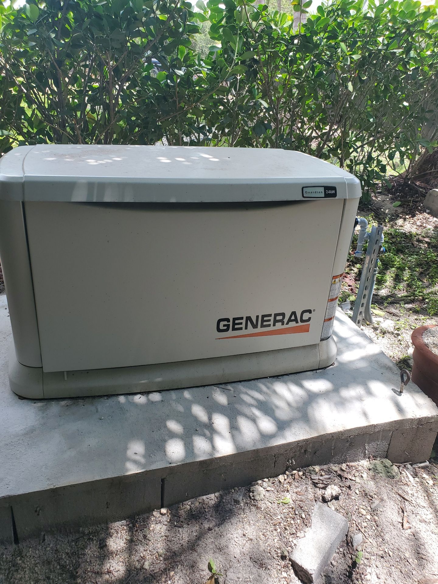 Generac Generator With 4 Gas Tanks