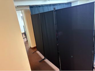 Black divider