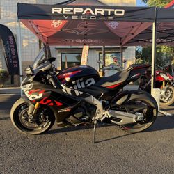 2023 Aprilia RSV4 Factory *Still Under Warranty*
