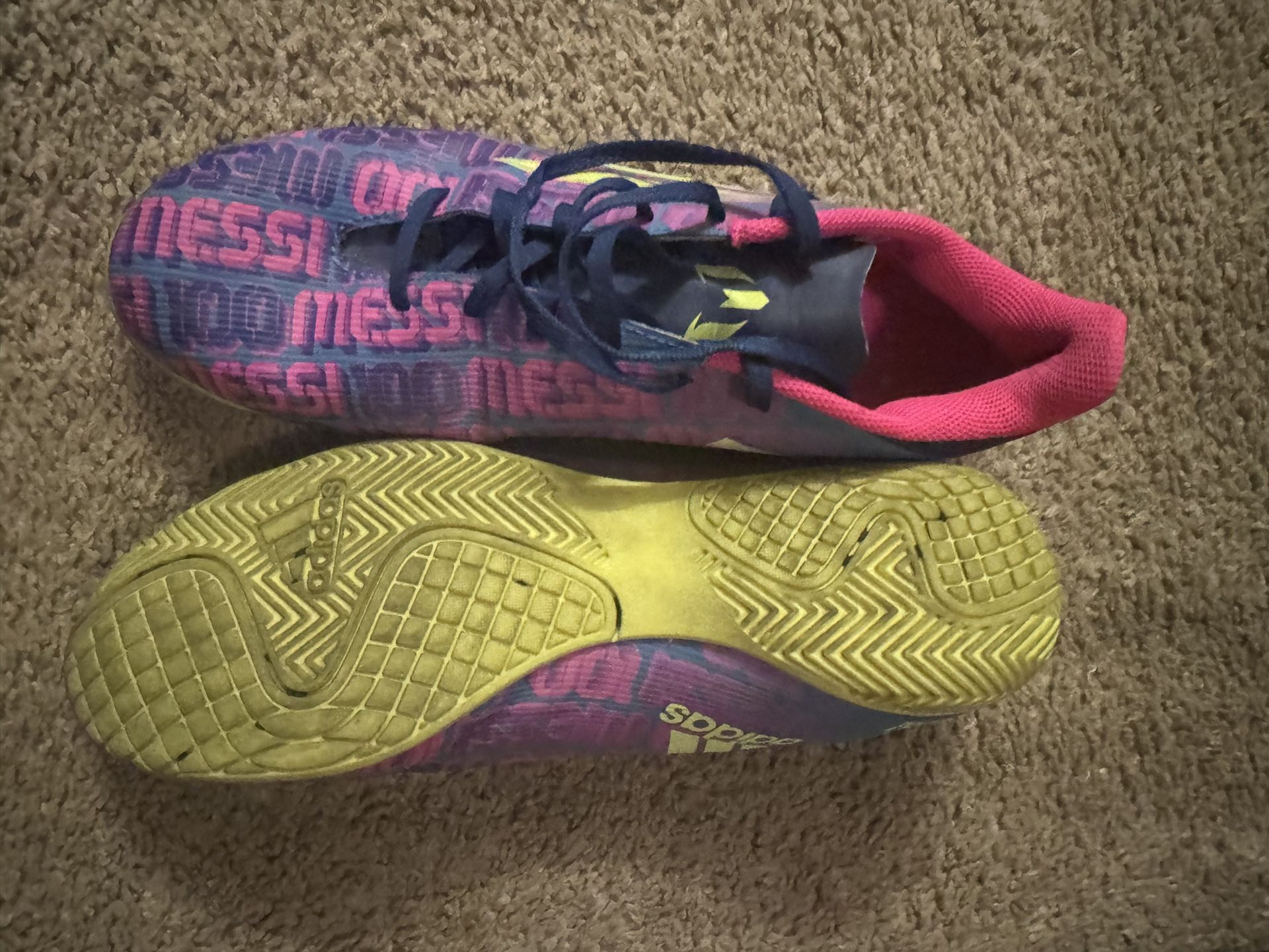 Used Messi Size 10 Indoor Soccer Shoes
