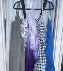 8 women’s jumpers