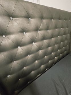 Queen size bed