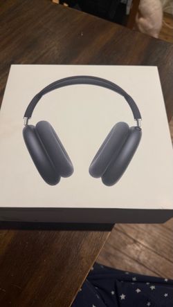 Airpods Max with smart case