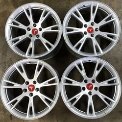 Tesla Model Y 19” Gemini Rims 