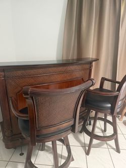 Real wood marble top bar with stools