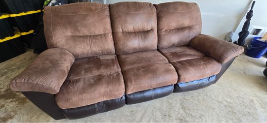 Reclining couch and recliner Excellent condition 242 Conroe/ woodlands area