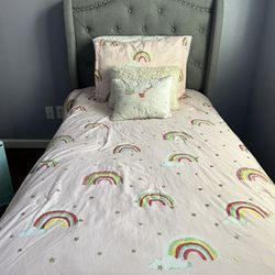 Twin Bed 