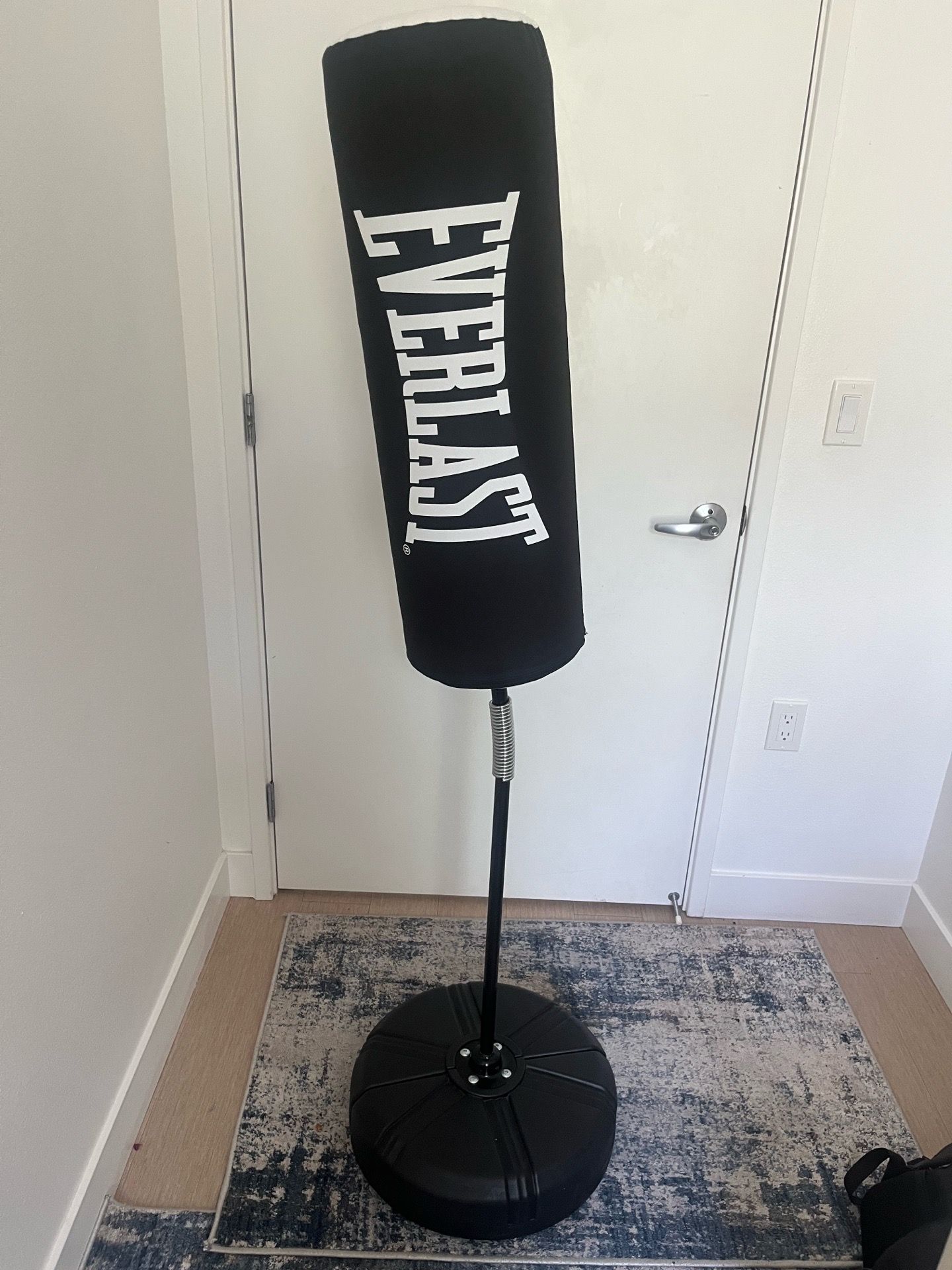 Everlast Black Standing Bag, Freestanding Punching Bag (50% cheaper)