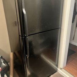 Refrigerator/freezer Combo 