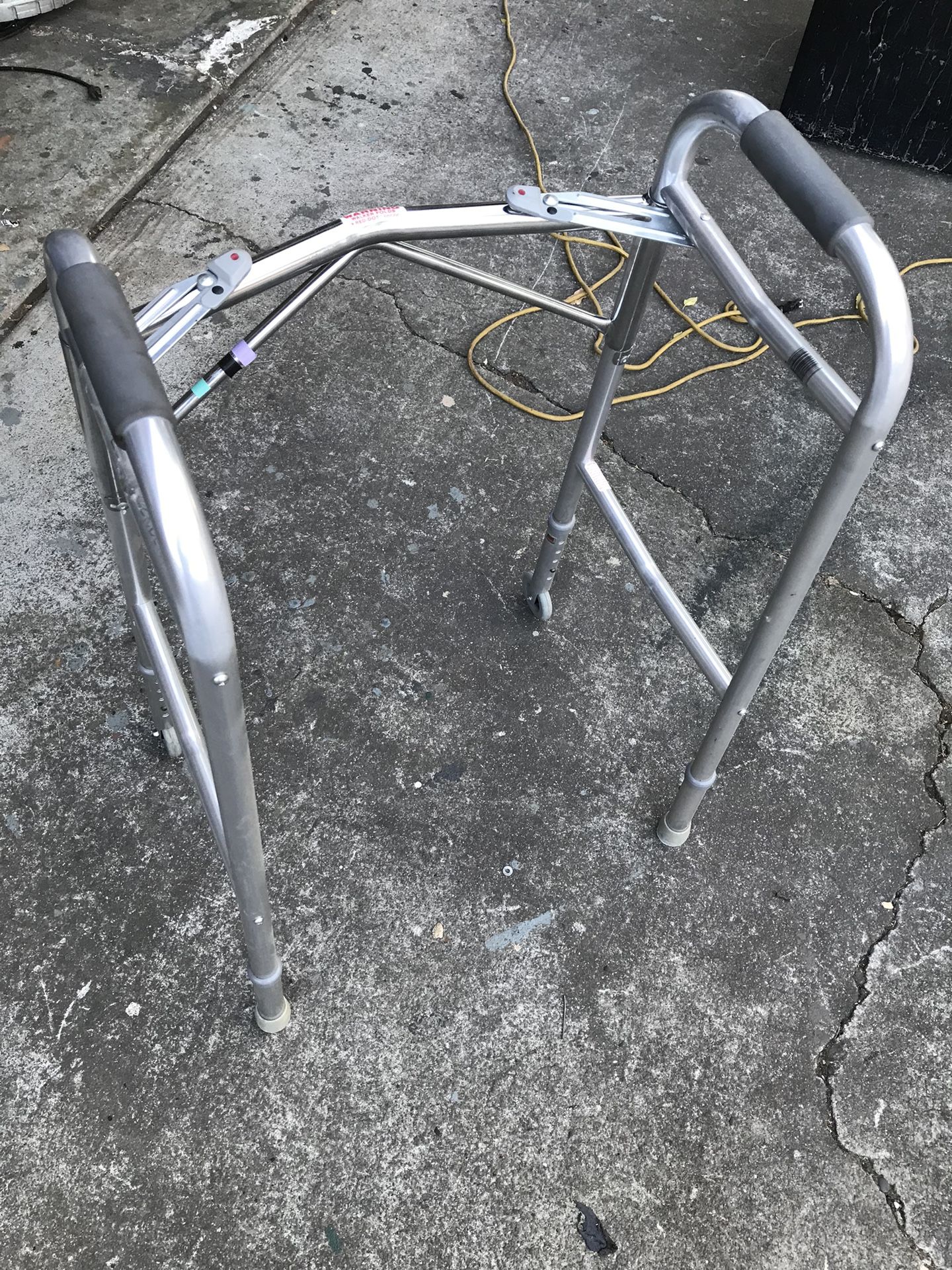 Aluminum Foldable Walker