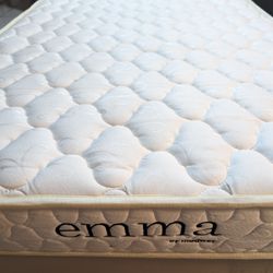 Emma Pressure Relief Memory Foam 6 Inch Twin Mattress And box spring. Free Delivery Same Day.