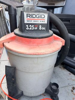 RIDGID 8-Gallon Wet/Dry Shop Vac