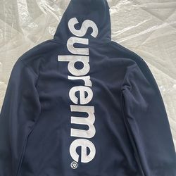 Supreme hoodie