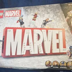LEGO Marvel Model Kit (76313)