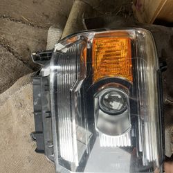 2015 GMC Sierra Headlights 