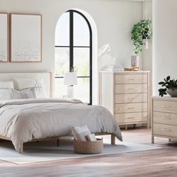 Cadmori Two-tone Upholstered Panel Bedroom Set