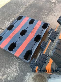 Plastic pallet