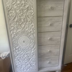 Dressing Closet