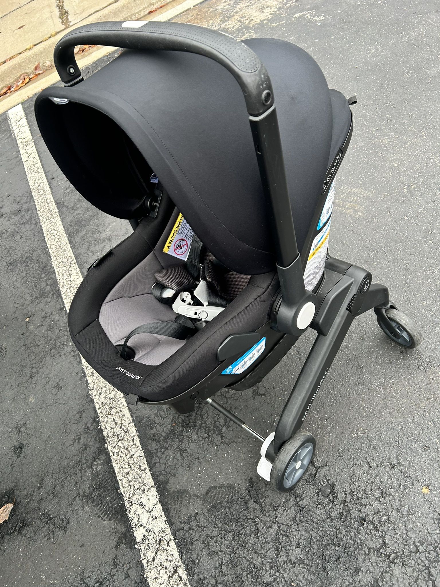 Evenflo DualShyft Car seat/Stroller 