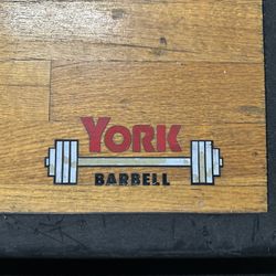 LA Kings / York Barbell Platform 