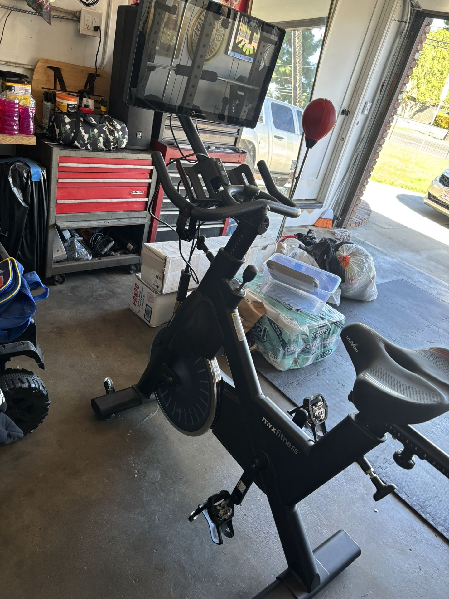 Myxfitness Stationary Exercise Bike 