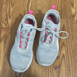 Woman’s Nike Air size US 6.5