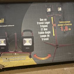 4400 Lumen LED Convertible Lumière Double Fixture Travail sur le Stand Tripod - Luminaires doubles montés sur un trépied de 1,8m, en utilisant une seu