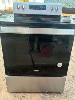 STOVE WHIRLPOOL  STEEL STAINLESS ELECTRIC EVERTING WORKING VERY CLEANING DELIVERY AND INSTALLATION AVAILABLE