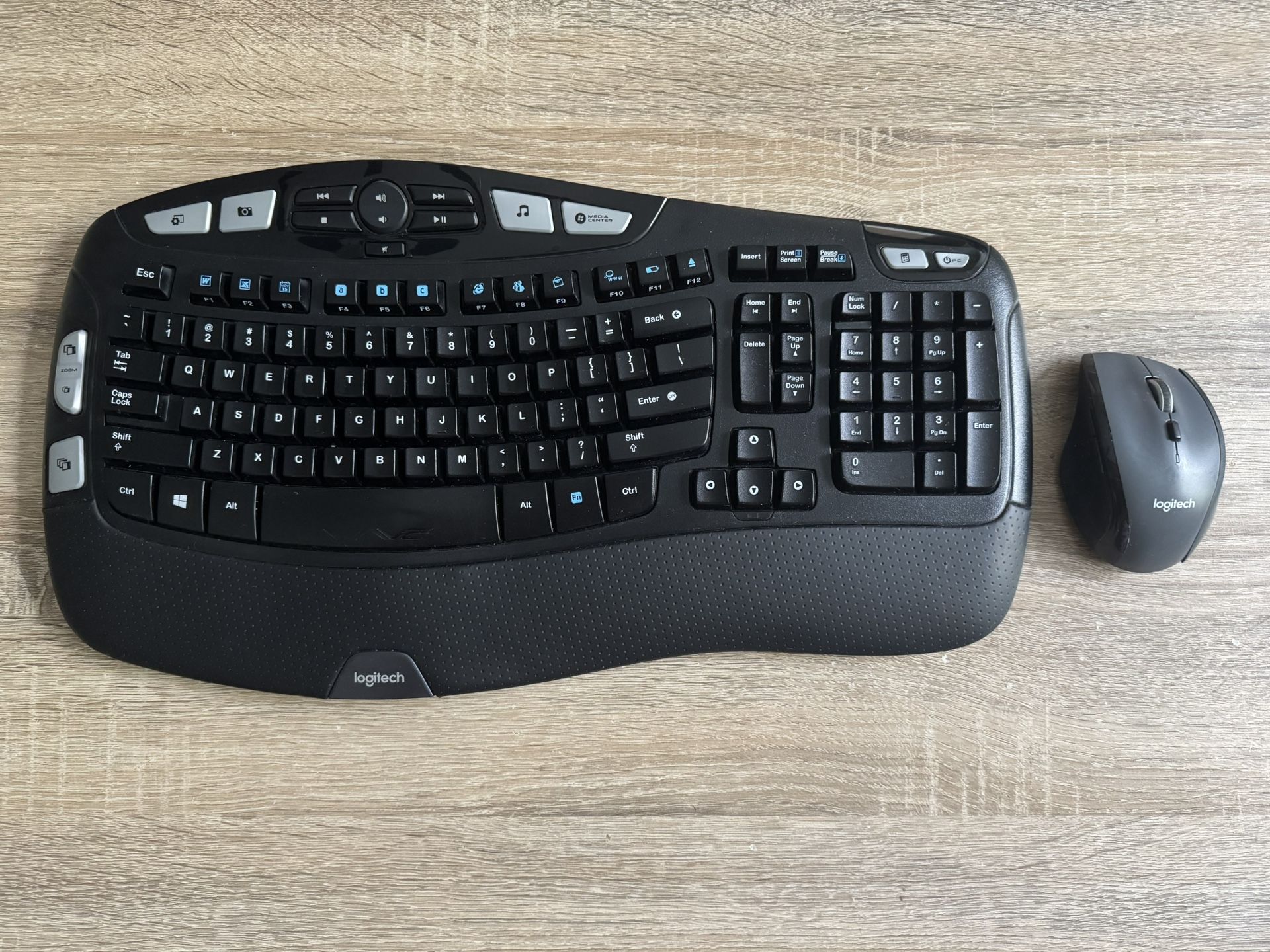 Logitech K350 Wireless Keyboard And Mouse Combo