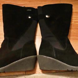 Khombu Black Suede Mid-calf Wedge Boots