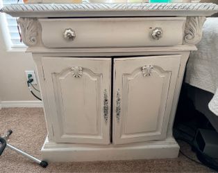 White night stand