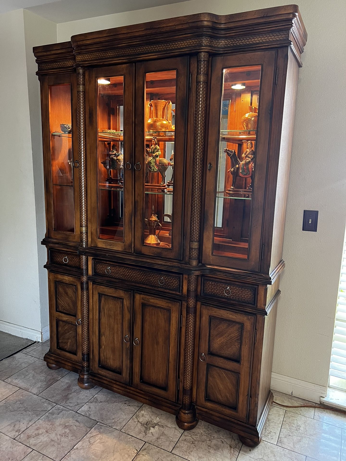 Solid Wood Gorgeous China Hutch Curio Cabinet $675