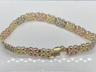 14k Solid Gold nice fancy bracelet