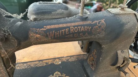 Vintage  sawing machine