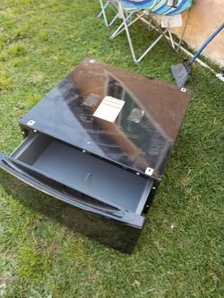Extra storage and box for washer or dryer